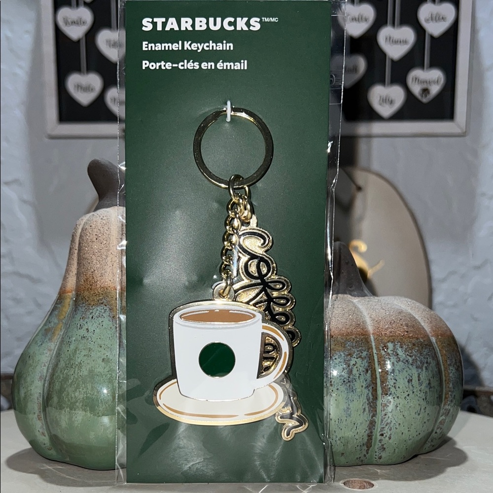 🤍💚Starbucks Coffee Cup Enamel Keychain - Green and White💚🤍